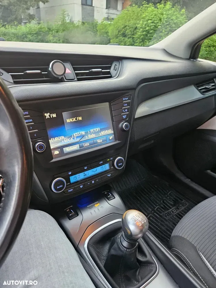 Toyota Avensis III 2.0 D-4D Elegance — imagine 5