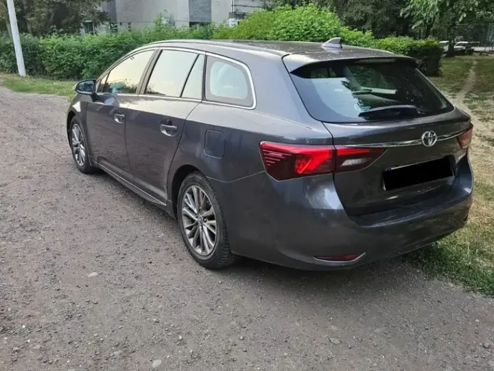 Toyota Avensis III 2.0 D-4D Elegance