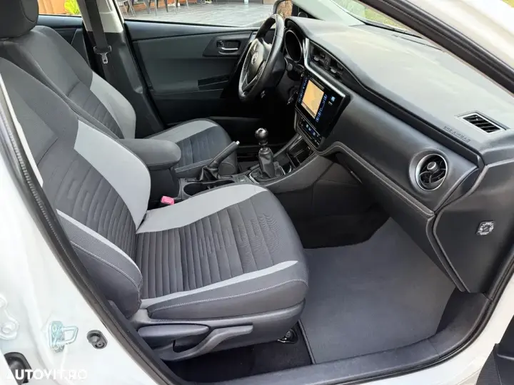 Toyota Auris II 1.2 Turbo Design Edition