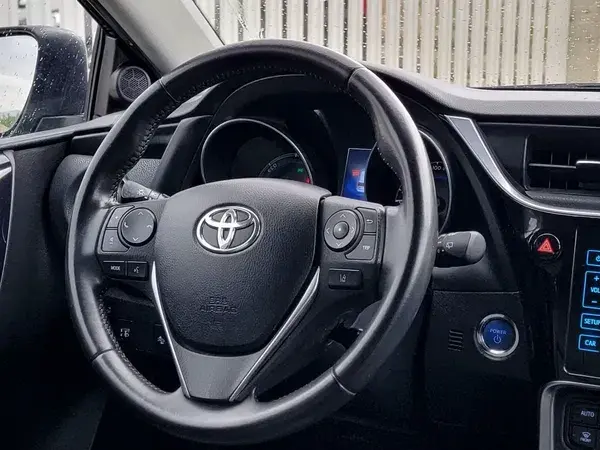 Toyota Auris II