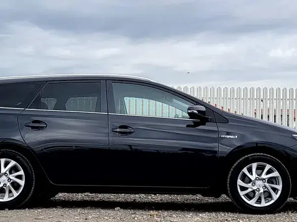 Toyota Auris II