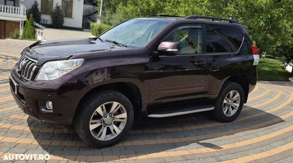 Toyota Land Cruiser — imagine 3