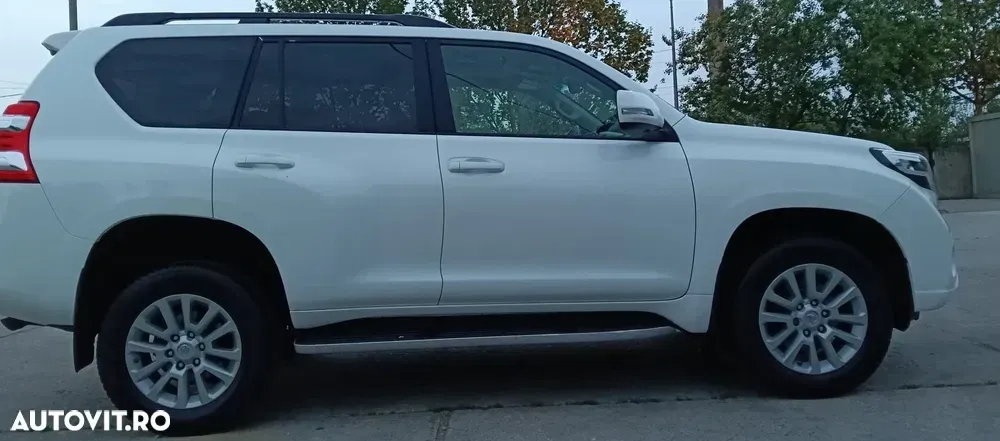 Toyota Land Cruiser 3.0l Turbo D-4D Aut. Luxury — imagine 3