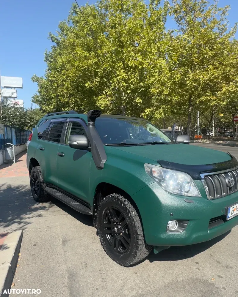 Toyota Land Cruiser 3.0l Turbo D-4D Aut. Executive — imagine 2