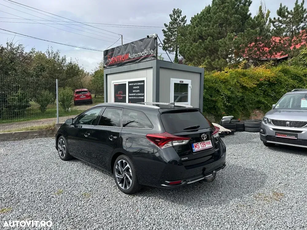 Toyota Auris II 1.6 D-4D Design Edition — imagine 3