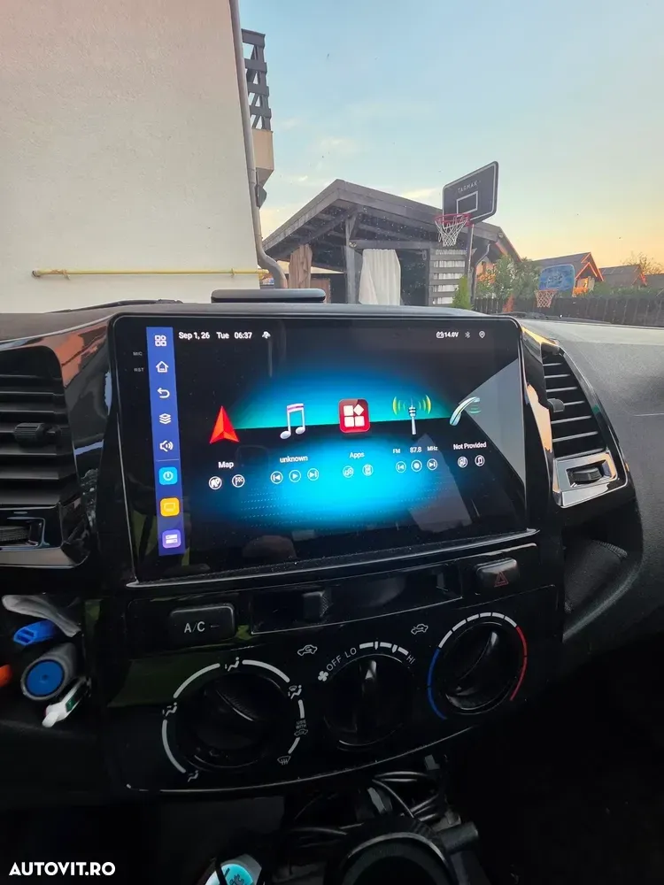 Toyota Hilux VII — imagine 3