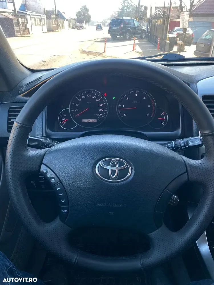Toyota Land Cruiser 3.0 TD-4D Aut Executive — imagine 5