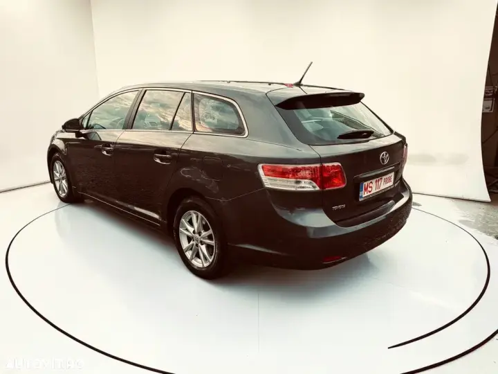 Toyota Avensis III 1.6 Executiv