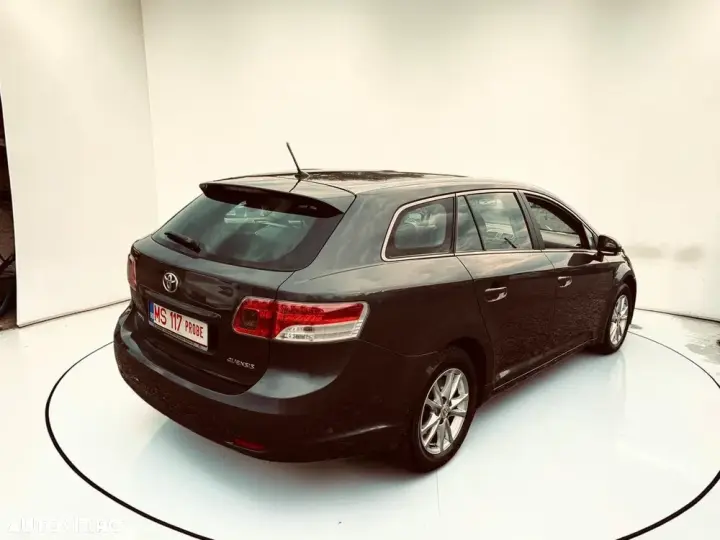 Toyota Avensis III 1.6 Executiv