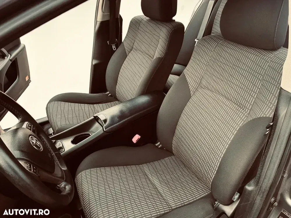 Toyota Avensis III 1.6 Executiv — imagine 6