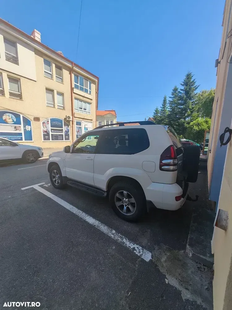Toyota Land Cruiser 3.0 D-4D Automatik — imagine 5