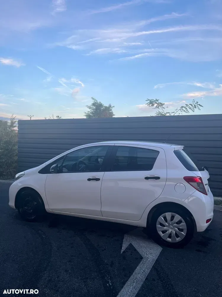 Toyota Yaris 1.3 VVT-i Terra — imagine 5