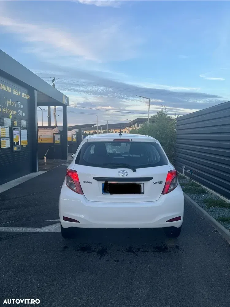 Toyota Yaris 1.3 VVT-i Terra — imagine 4