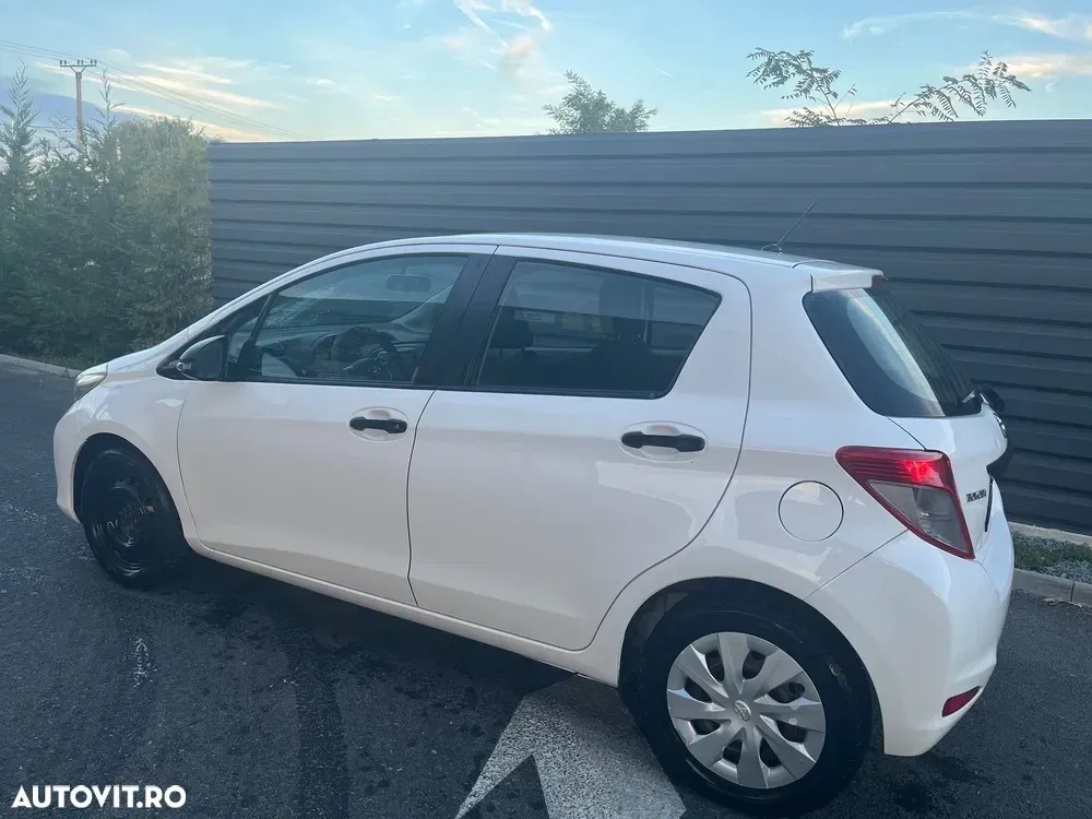 Toyota Yaris 1.3 VVT-i Terra — imagine 3