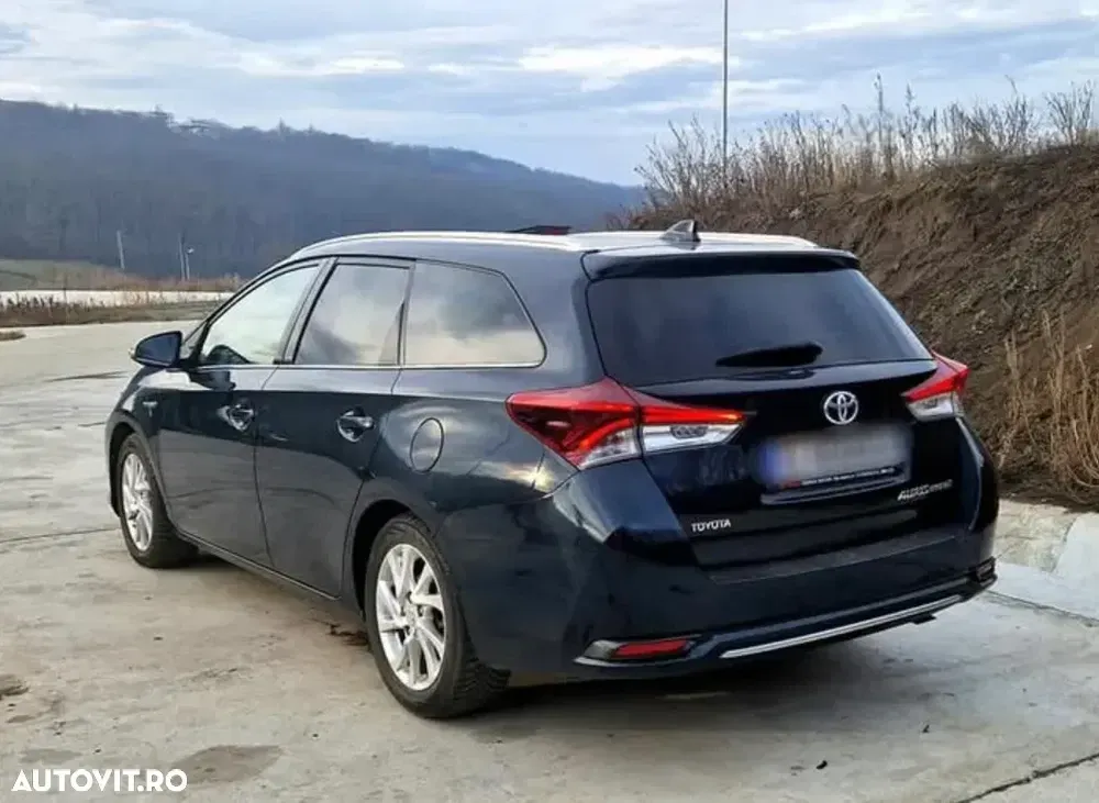 Toyota Auris II 1.8 L VVT-i HSD Sol + — imagine 3