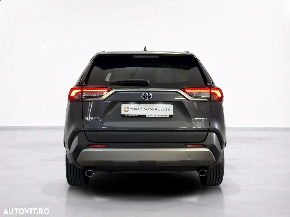 Toyota RAV4 — imagine 4