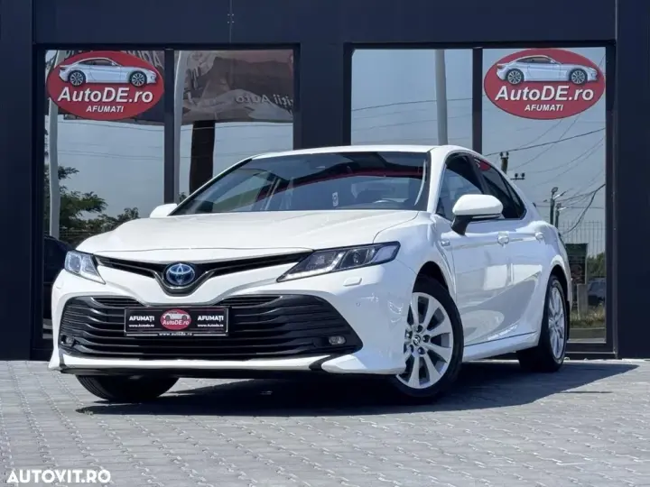Toyota Camry VIII