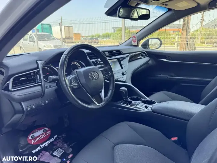 Toyota Camry VIII