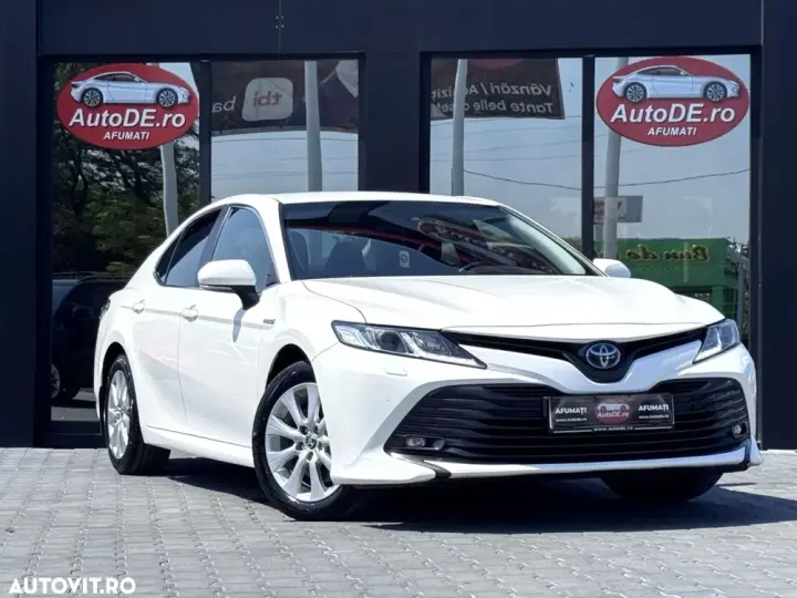 Toyota Camry VIII