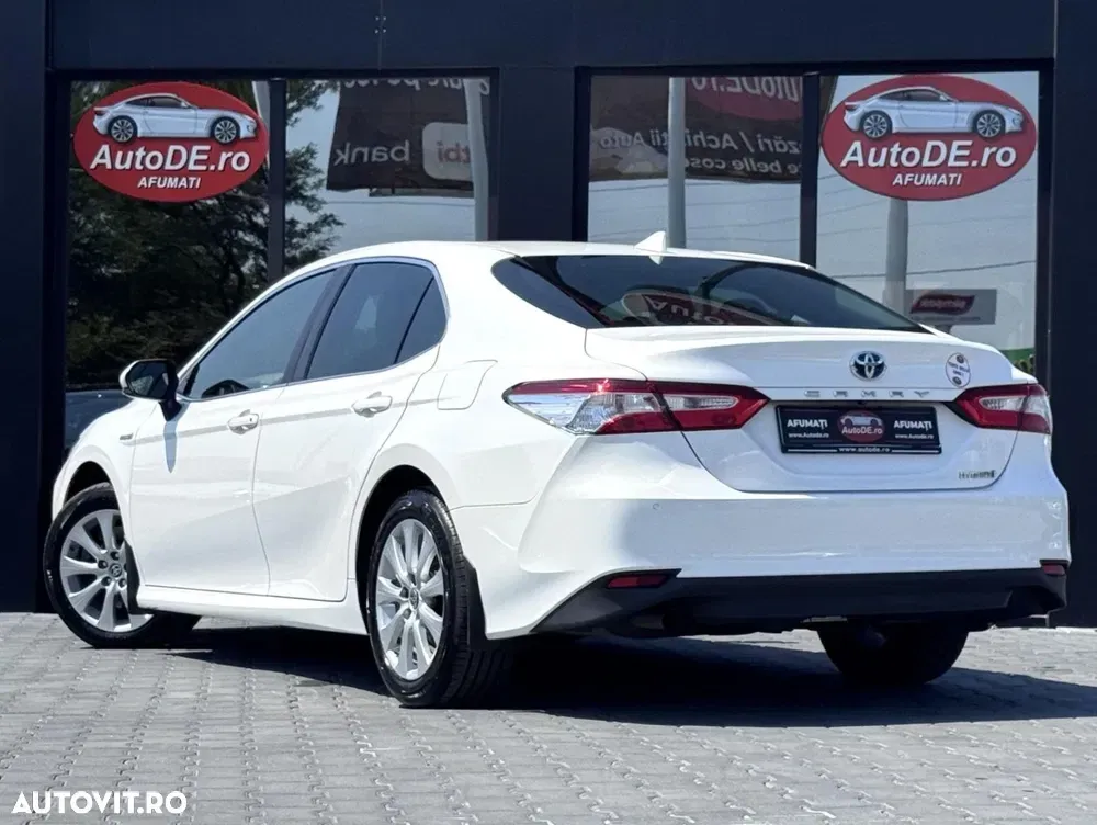Toyota Camry VIII — imagine 3