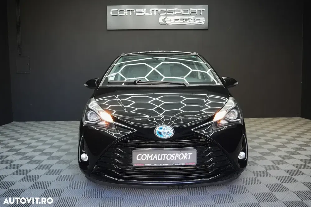 Toyota Yaris 1.5 VVT-i HSD Sol — imagine 2
