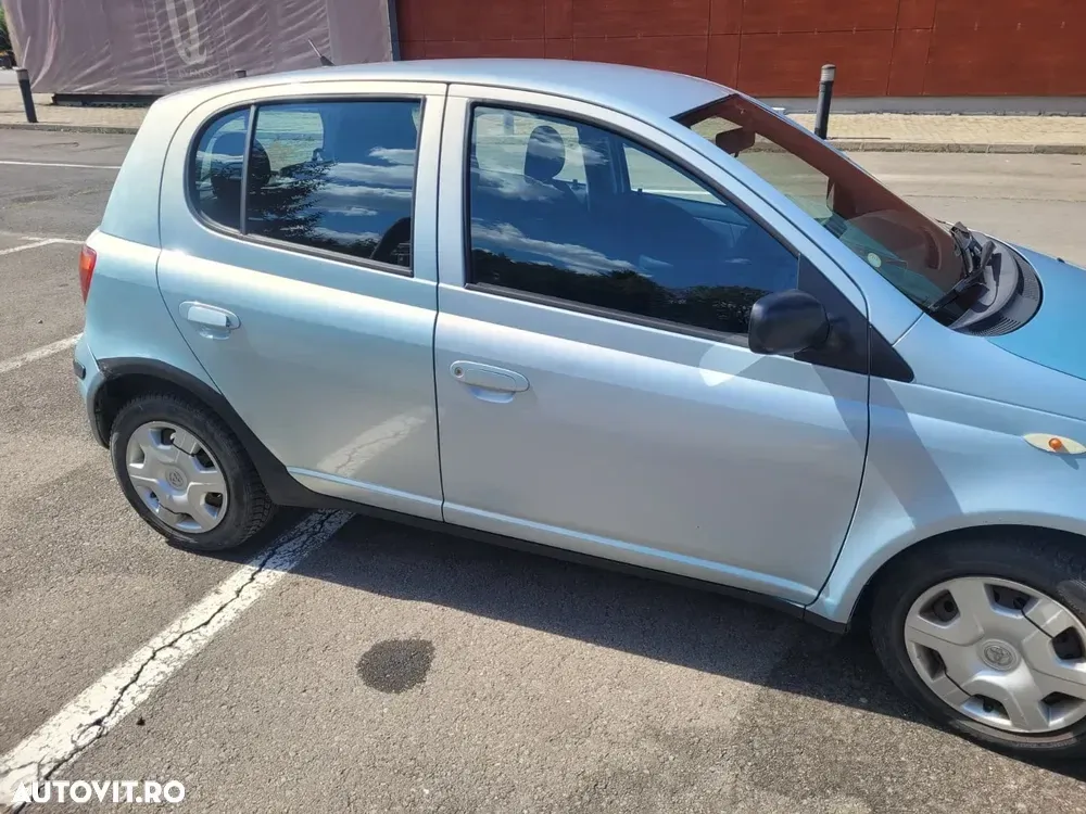 Toyota Yaris 1.0 Base AC — imagine 6