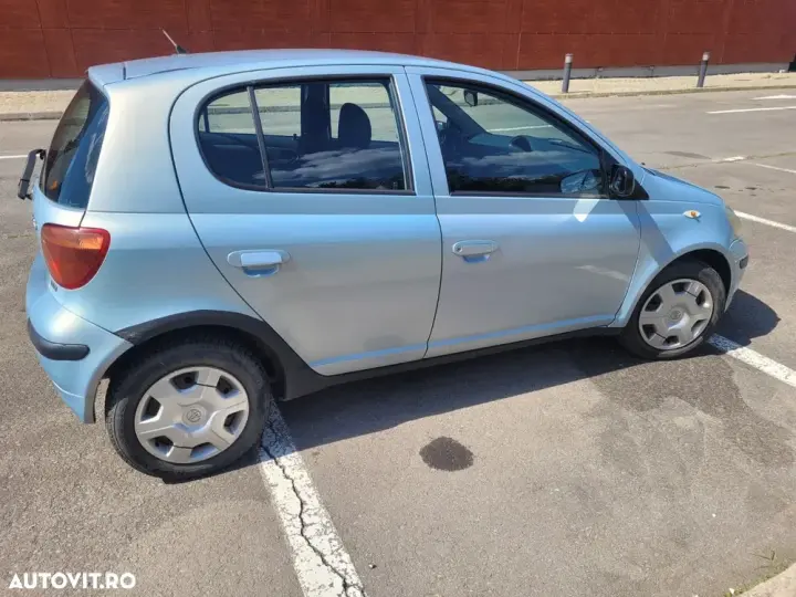 Toyota Yaris 1.0 Base AC