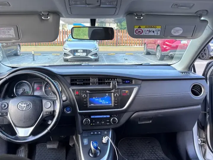 Toyota Auris II 1.8 VVT-i Automatik Edition