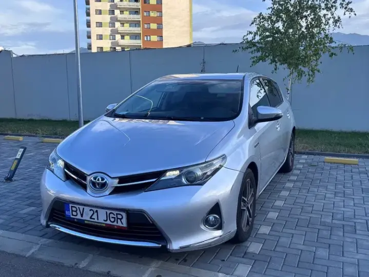 Toyota Auris II 1.8 VVT-i Automatik Edition