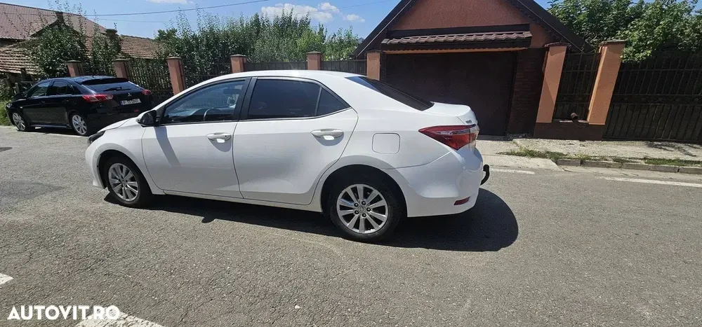 Toyota Corolla 1.6 Valvematic Luna — imagine 4