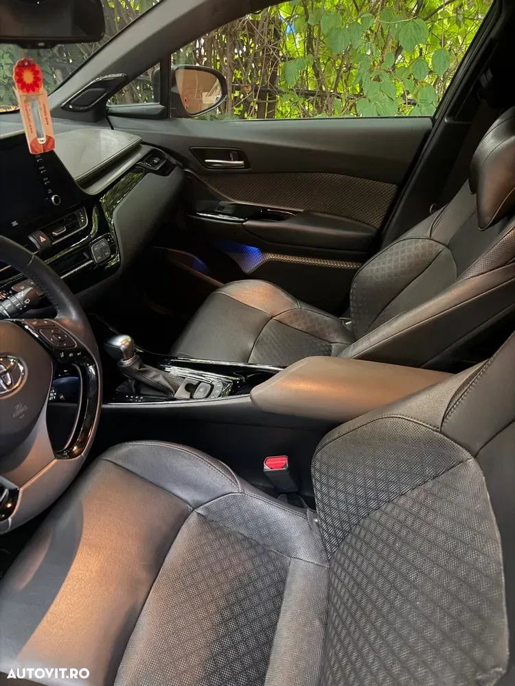 Toyota C-HR — imagine 6