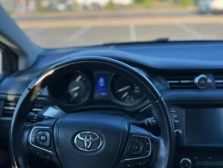 Toyota Avensis III 2.0 D-4D Executive