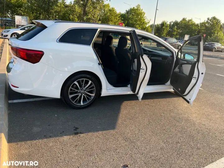 Toyota Avensis III 2.0 D-4D Executive