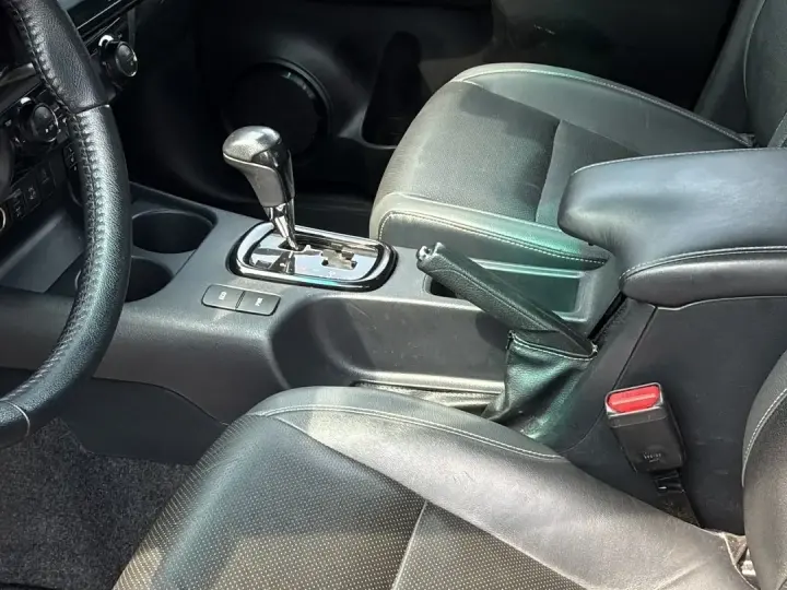 Toyota Hilux VIII 2.8D 204CP 4x4 Double Cab AT Executive