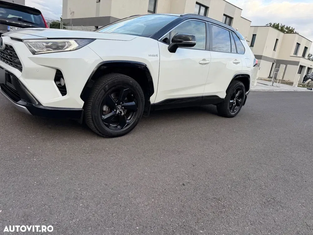 Toyota RAV4 V — imagine 2