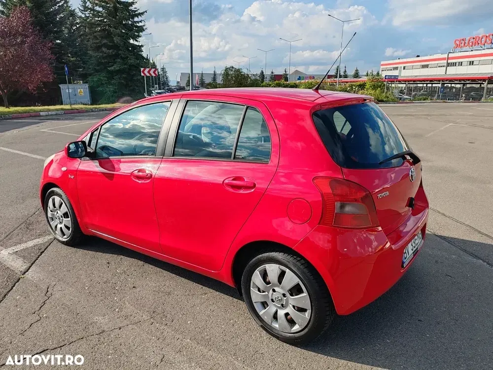 Toyota Yaris 1.4 D-4D Luna — imagine 5