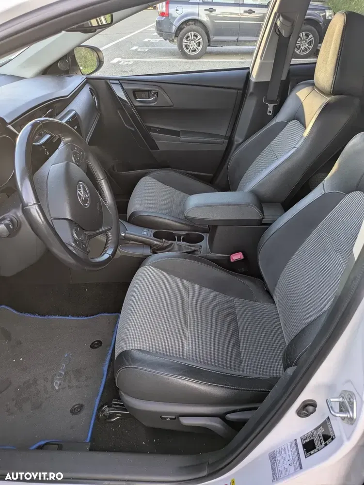 Toyota Auris — imagine 6