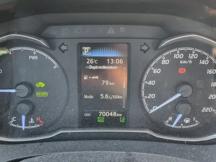 Toyota Yaris 1.5 VVT-i HSD Luna