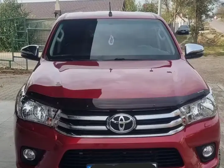 Toyota Hilux VIII 4x4 Double Cab M/T Invincible
