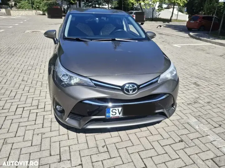Toyota Avensis 1.8 Elegance