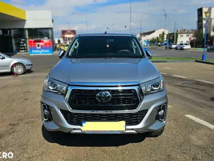Toyota Hilux VIII 2.4D 150CP 4x4 Double Cab AT Executive