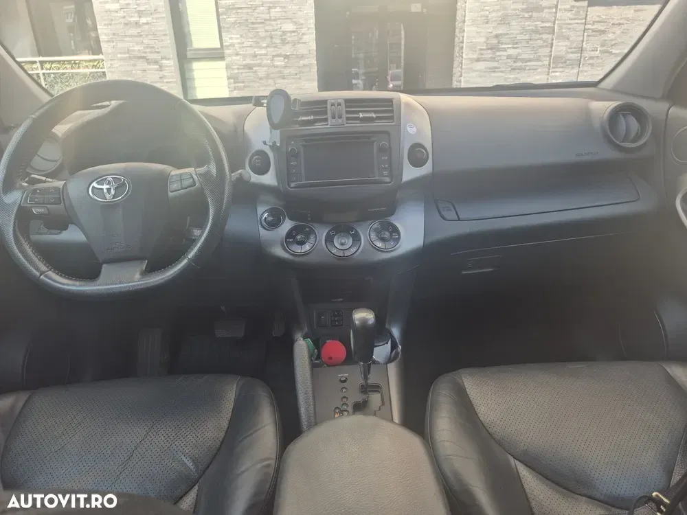 Toyota RAV4 — imagine 6