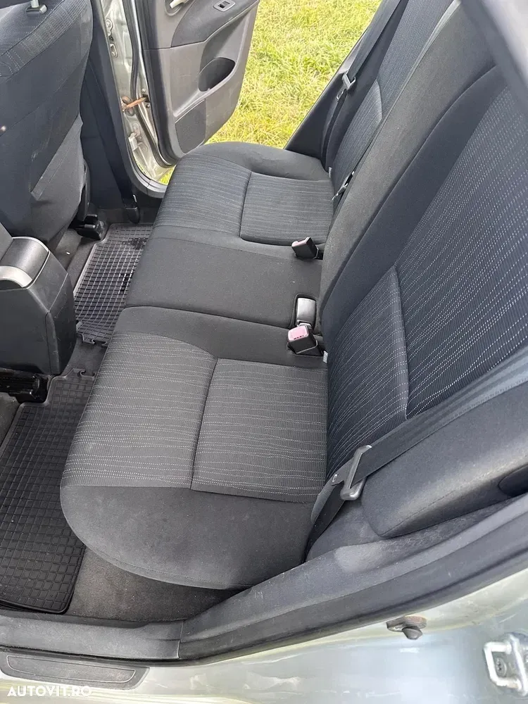 Toyota Auris I 2.0 D-4D — imagine 5