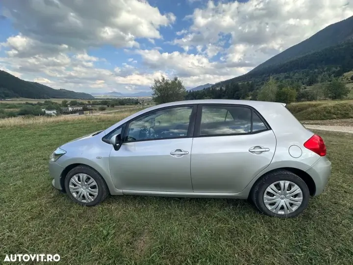 Toyota Auris I 2.0 D-4D