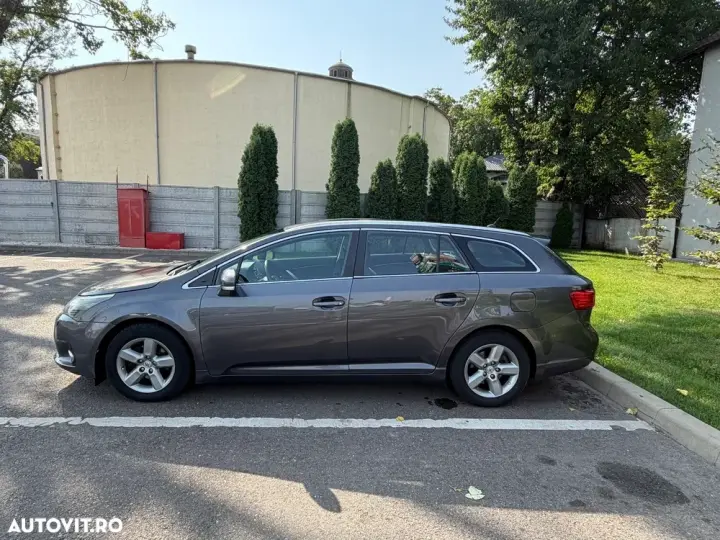 Toyota Avensis III 2.0 D-4D Executive