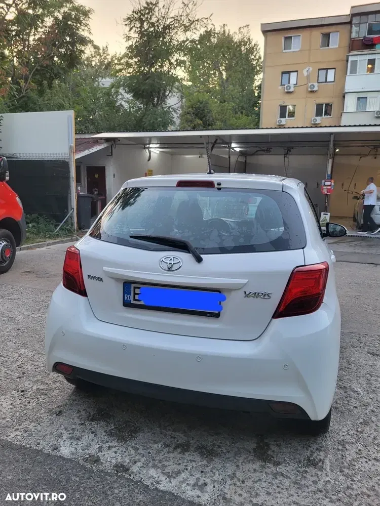 Toyota Yaris 1.33 L Dual VVT-i 5D Luna — imagine 3