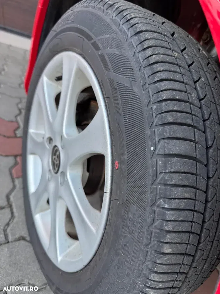 Toyota Yaris — imagine 6