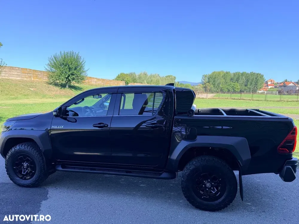 Toyota Hilux VIII 2.8D 204CP 4x4 Double Cab AT GR Sport — imagine 4