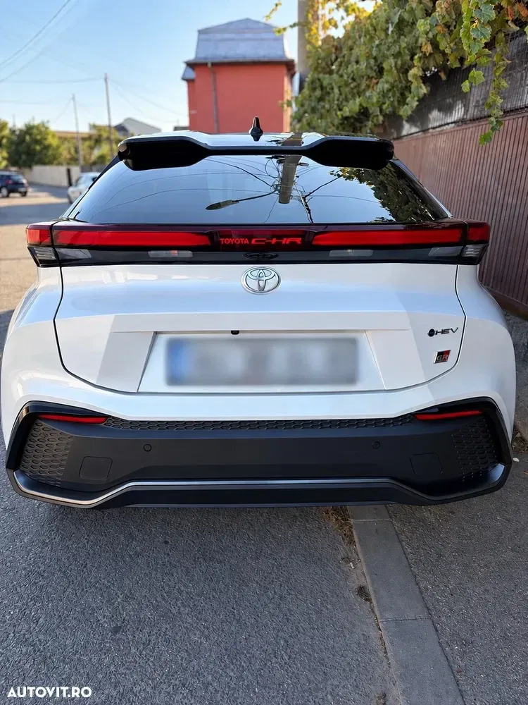 Toyota C-HR — imagine 3