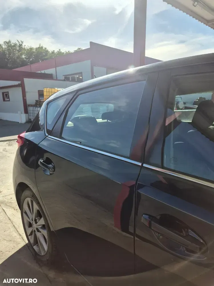 Toyota Auris II — imagine 4